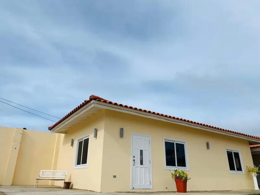 Alto Vista Brand New Apartment - Image 1