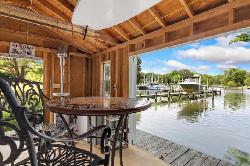 Waterfront Getaway, Dock Your Boat & Play! - Image 1