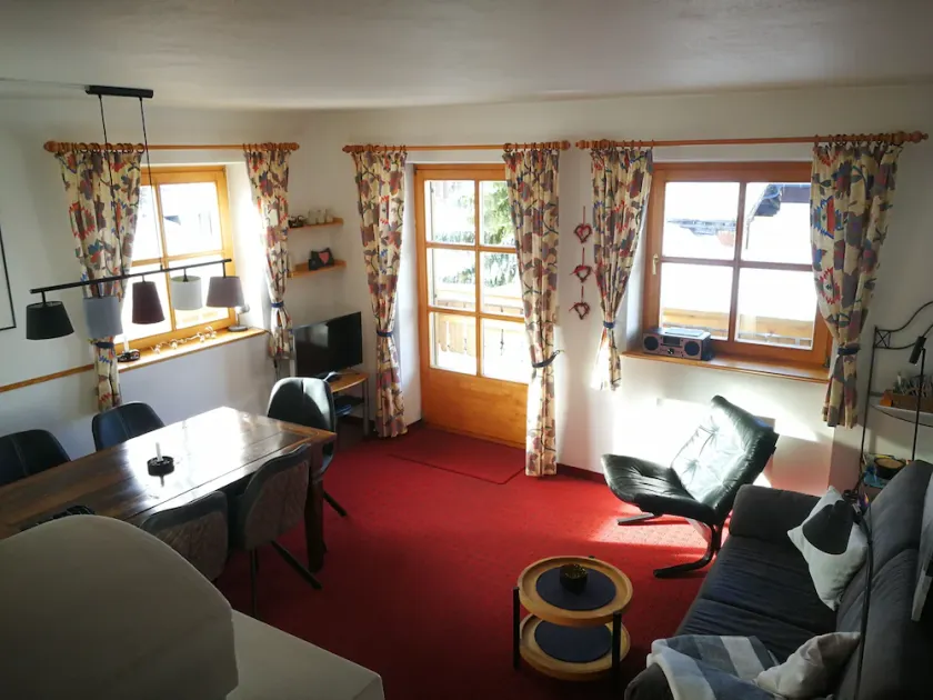 Country-style apartment close to the slopes in the Zillertal Arena - Image 1