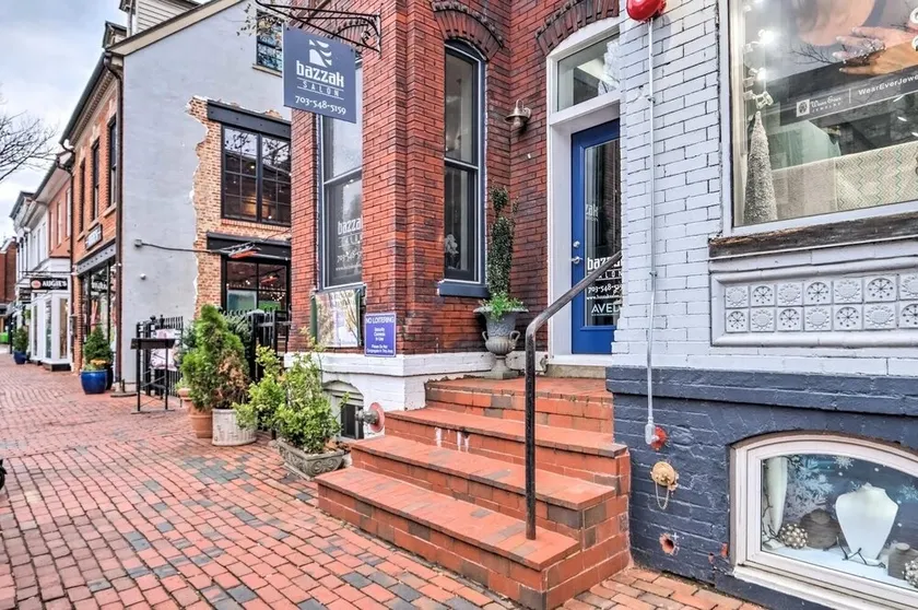 Apartment in Historic Old Town Alexandria , VA. - Image 1