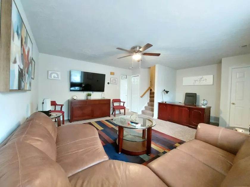 3 Bdr TH Near Historic District Fredericksburg Downtown - Image 1