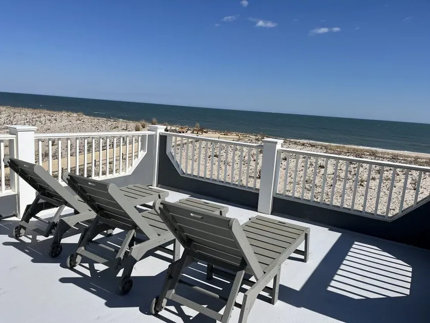 LBI Oceanfront. Beautiful! Views galore. Dine overlooking the dunes. - Image 1
