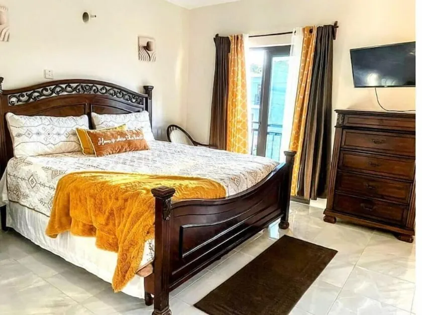 Wynter'sEscape! 2BR w/pool & beach access near PuertoSeco Beach! w/24-hrsecurity - Image 1