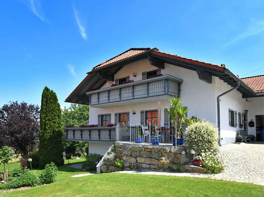 Modernes Appartement in Dorn mit Terrasse - Image 1