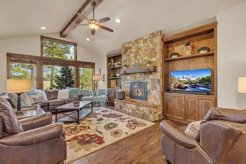 AC, hot tub, Luxury, pets, perks, golf view - Image 1