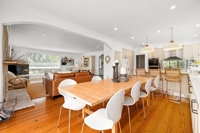 ADELAIDE ON THE BEACH, FRENCH INSPIRED, MAGICAL BLAIRGOWRIE - Image 1