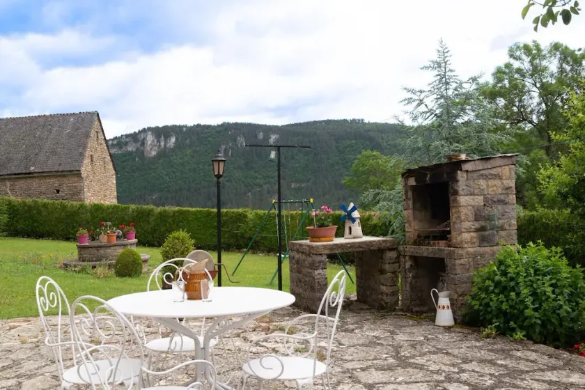 Gîte con jardín, terraza y barbacoa - Image 1