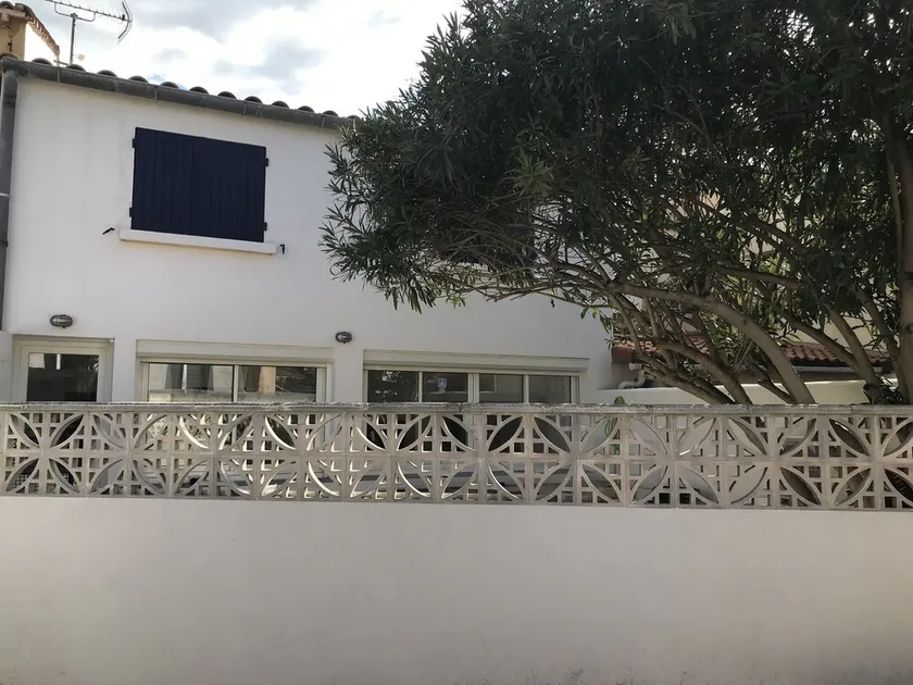 Village house - seaside. Sleeps 8. 2 bedrooms and 1 dormitory - Image 1