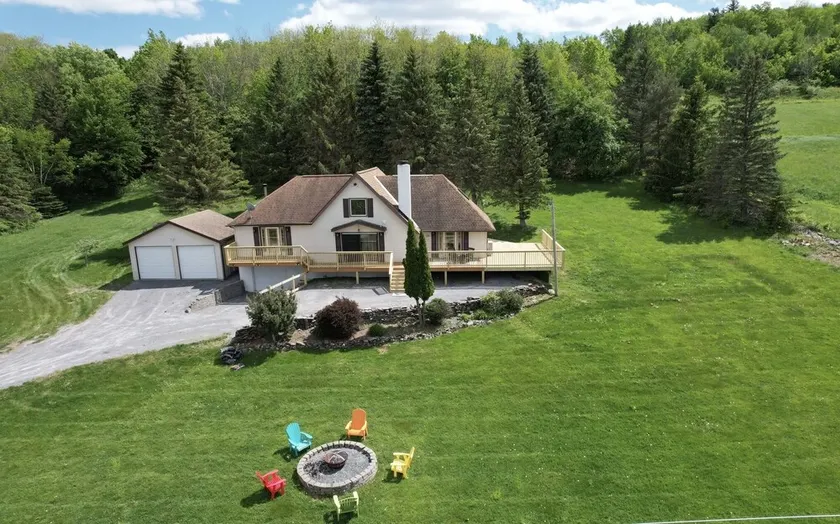 Amazing Mountain View’s Close to Windham wrap around porch w/ Hot tub 4 BDR 2 BR - Image 1