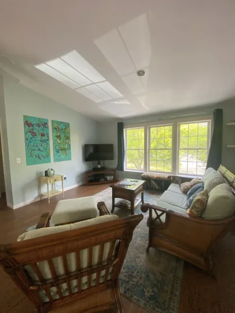 Spacious, Serene Guesthouse close to RI beaches, URI & southcounty destinations! - Image 1