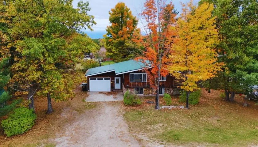 da Big House, 2 pâtés de maisons du lac Supérieur, près des roches imagées, accès au sentier. - Image 1