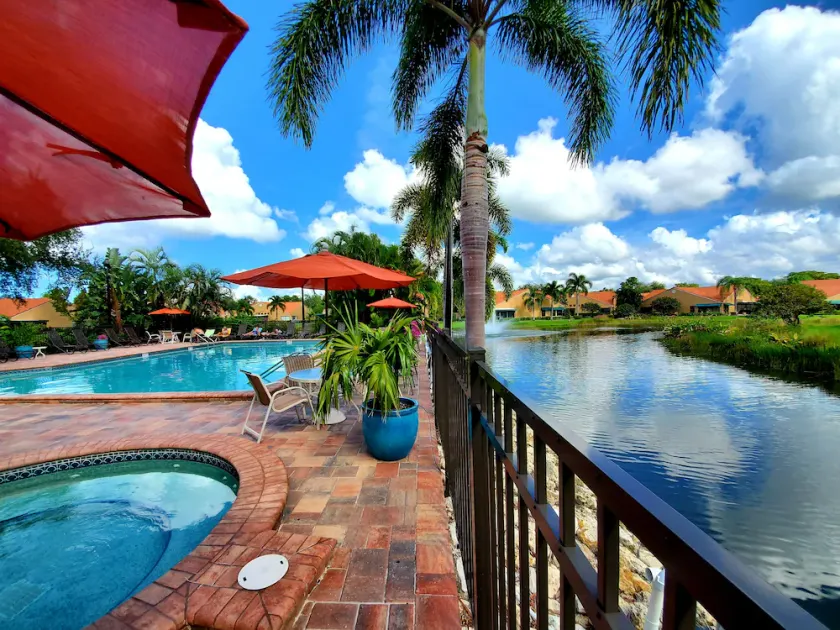 Gated 3 BR 2 bath condo STEPS to Vanderbilt Beach - Image 1