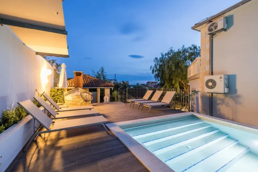 Villa Artea, Luxurious Villa with Heated Pool - Image 1