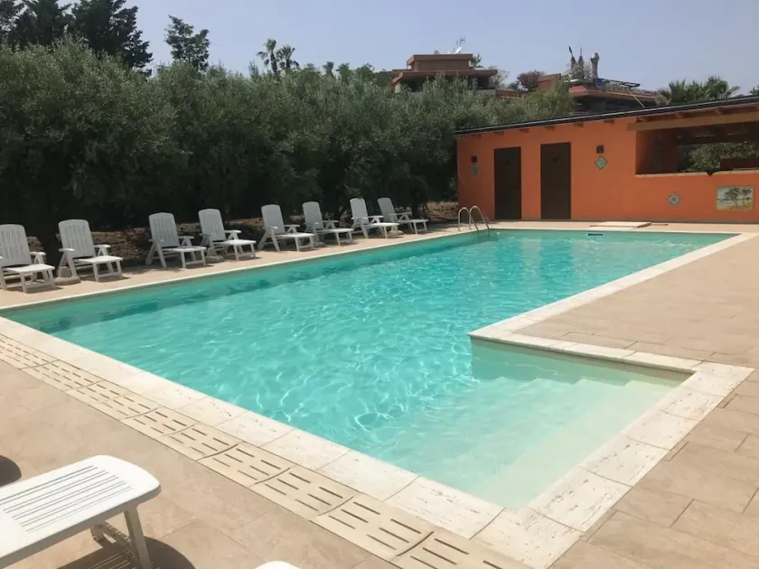 4 soveværelser, 2 badeværelser, tæt på havet, terrasse, WiFi, aircondition, pool - Image 1