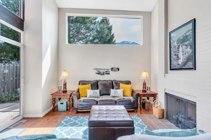 Ganzes großes Stadthaus (3Bd / 3Ba) In der Nähe von BYU Stadium / BYU - Image 1