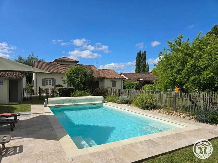 Birdsong: Private Pool, Wifi, Pets Welcome, Garden - Image 1
