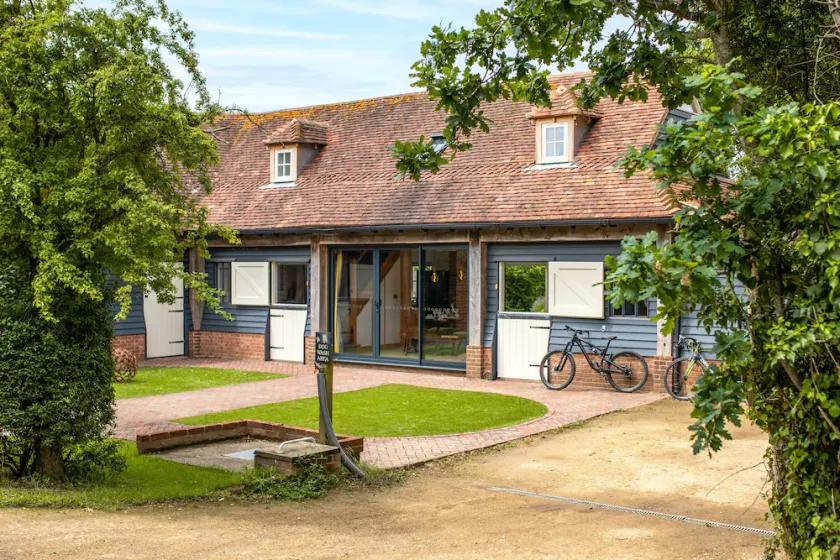 Two luxury Cottages near Bosham with Hot Tubs, perfect for family reunion. - Image 1