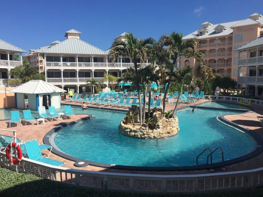 Cayman Islands Oceanfront 2 Bedroom Suite - Image 1