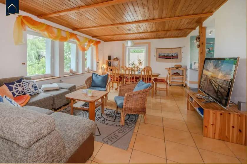 House - Image 1