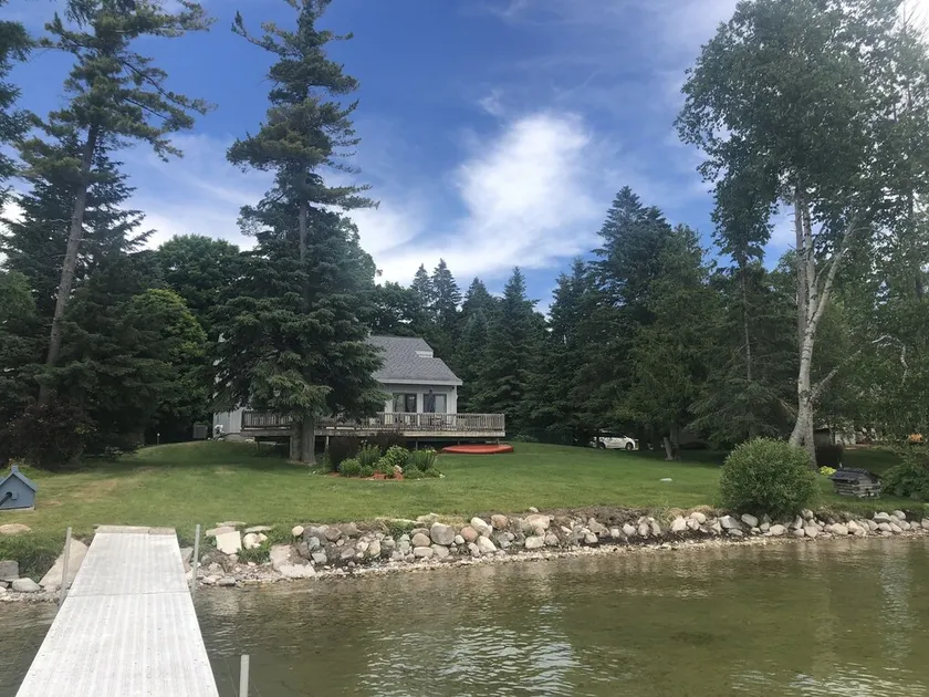 Palmer's Burt Lake Cottage - Private Dock! Waterfront! - Image 1