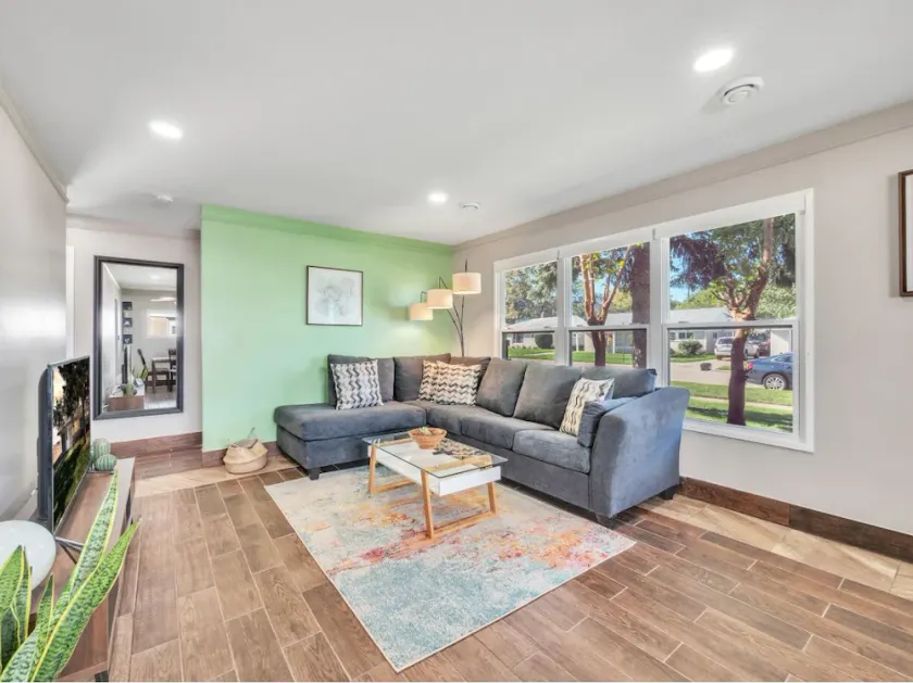 ★Minimalistic and Stylish Ranch w/ Privacy Fence & No Stairs★ Metro Detroit - Image 1