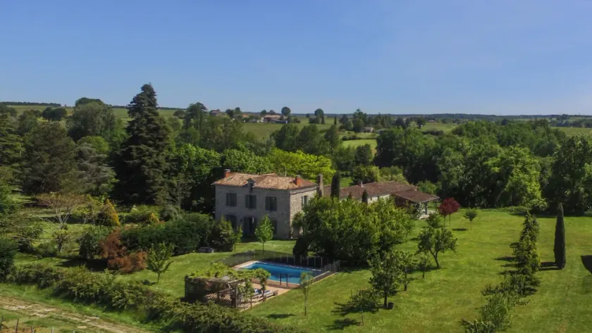 La Gravouse: Manoir avec piscine privée et court de tennis au milieu des vignes - Image 1