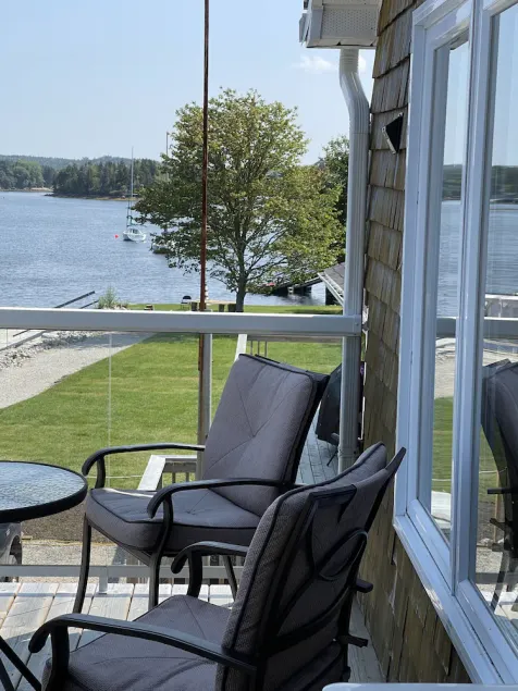 Oceanfront 2BR Private Apartment - Image 1