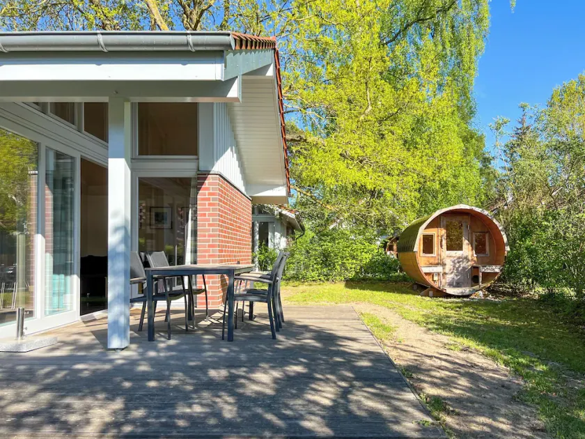 Ferienhaus Wiesengeflüster W3 - mit Fasssauna und Garten, 300 m zur Müritz - Image 1