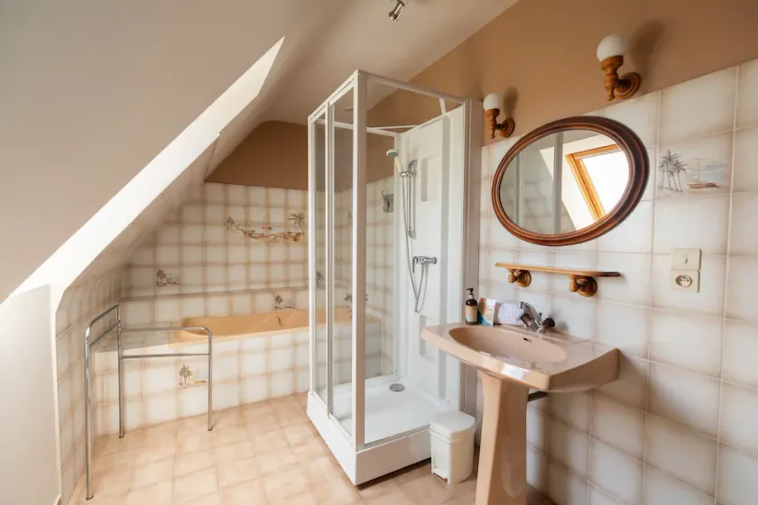 Holiday Home for 9 in St. Renan - Image 1
