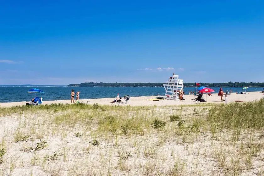Seashell – Short Walk to Long Beach, Heated Pool & Best Sunsets in the Hamptons - Image 1