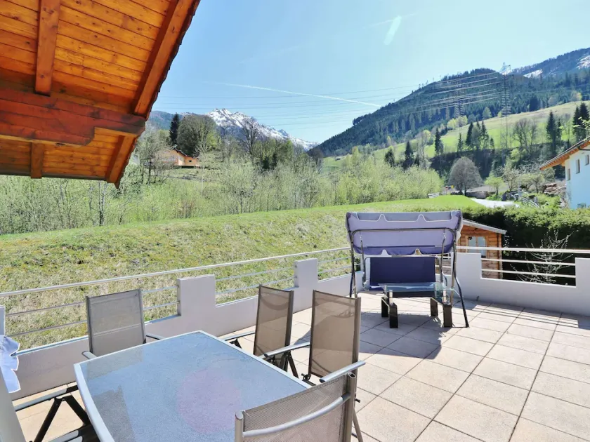 Ferienwohnung mit Herrlicher Terrasse & Fun+ Card - Image 1
