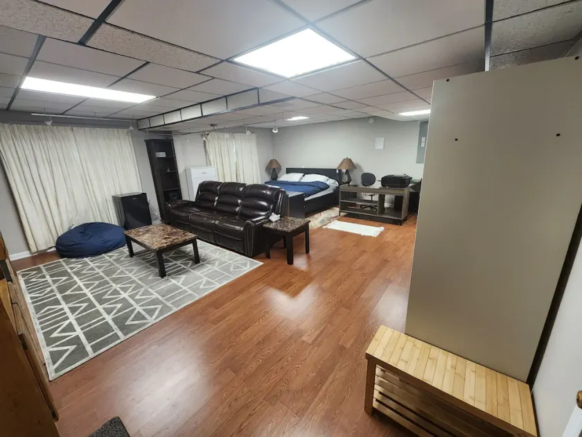 Cozy & modern studio in safe area - Image 1