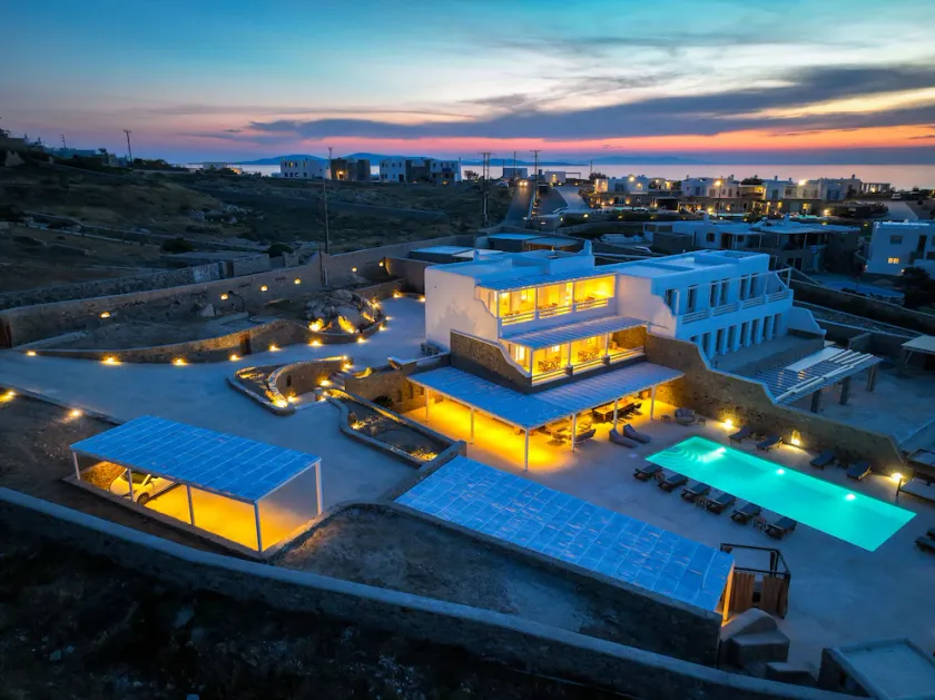VILLA MAJESTIC CIEL Private beach - Image 1