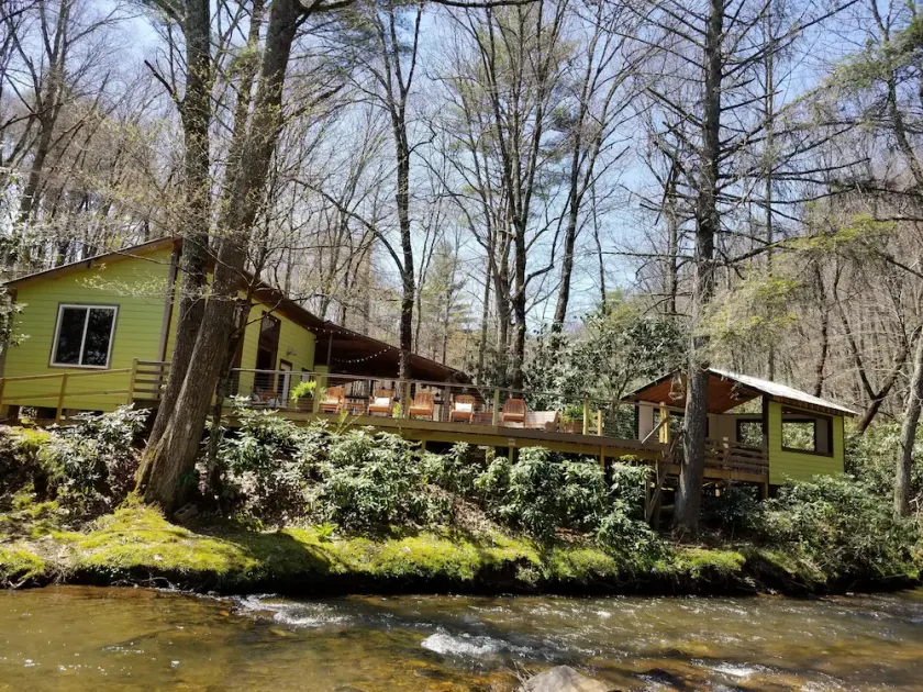 Pebble Creek Magical Retreat 2BR 1.5BA Shelter on Stream. Camp/Sleep 10/Linens - Image 1