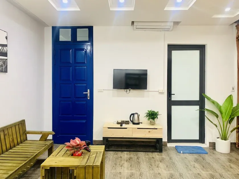 Patio/central Hanoi house/3mins walking to Hoan Kiem Lake-Sunny homestay - Image 1