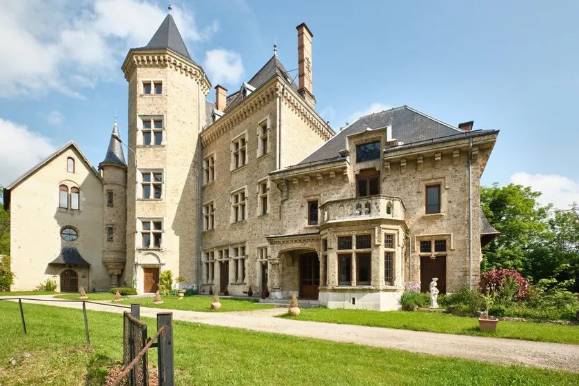 Grand Gîte du Château de St Geoire - Image 1