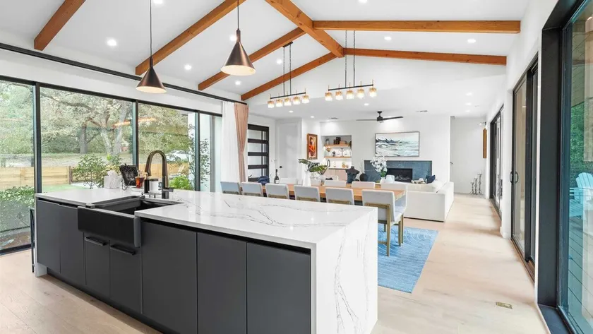Modern Oasis w/ Pool, Hot Tub, Rooftop Deck & Home Theater Mariposa Retreat by Avantstay - Image 1