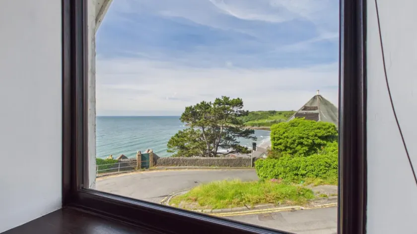 Hairpin Cottage - 2 Bed Holiday Home - Langland - Image 1