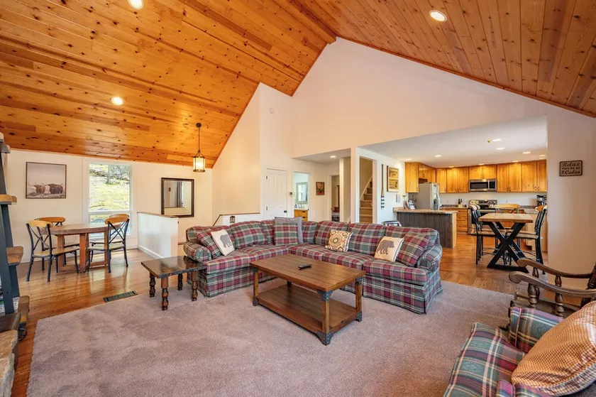 Peaceful Lakefront w/ Fireplace & Views - Image 1