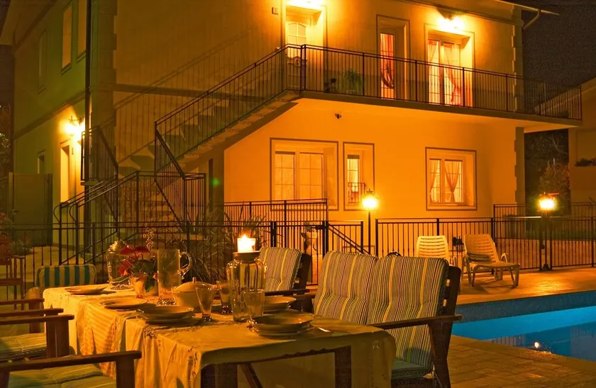 Conegliano Veneto: elegante villa con piscina privada en las colinas de Prosecco - Image 1