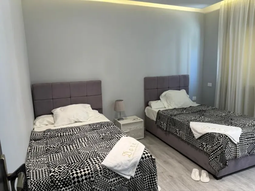 Apartment in Lake view with luxurious furniture - Image 1
