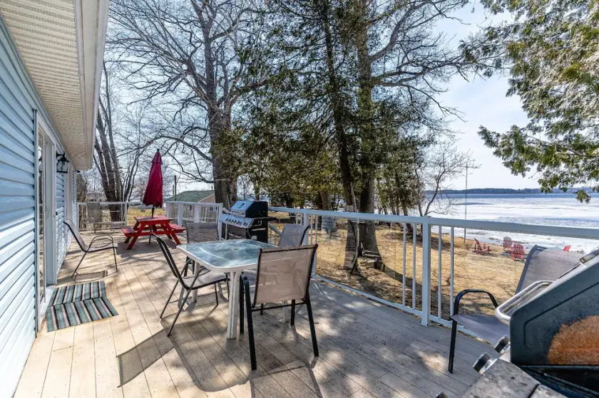 Lakefront Cottage at Camp fisherman Resort - Image 1