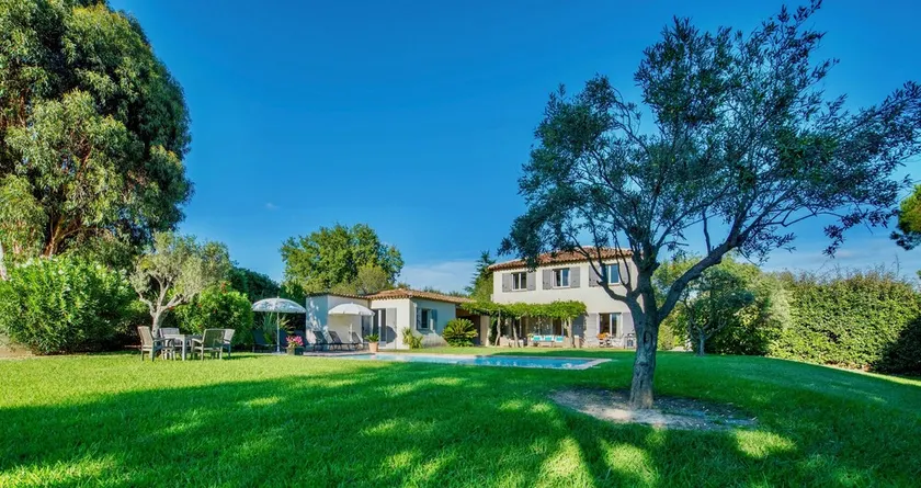 Grimaud, charme, strand 5 minutter, St Tropez 10 km, aircondition, opvarmet swimmingpool - Image 1