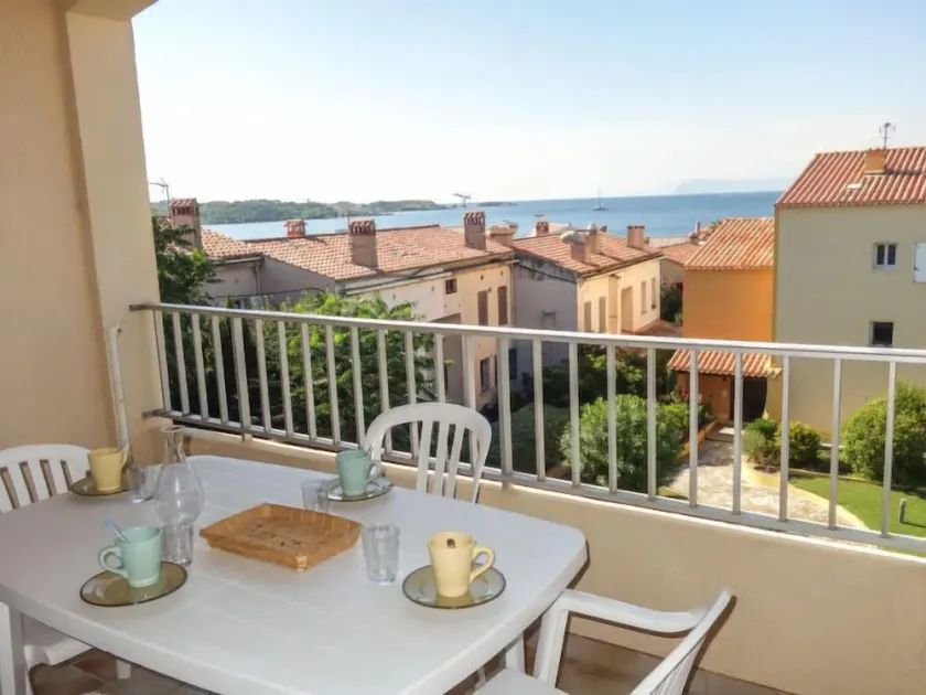 Apartment Les Trinquetttes by Interhome - Image 1