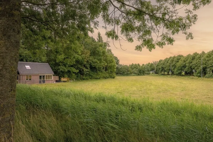 Prachtig Huisje in het Groen met Uitzicht Over de Landerijen, aan de Waddenkust - Image 1