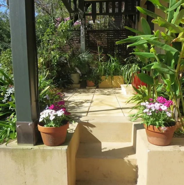 Balmain Garden Apartment - Image 1