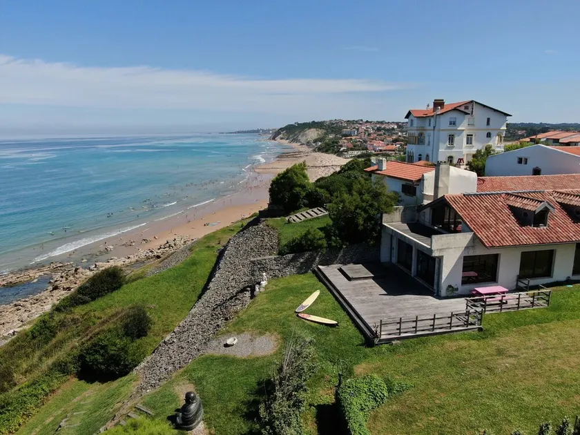 😍😍😍 Very nice surfer house on Guéthary beach 🌊🏄 🌊🏄‍♀️🌊🏄 🌊 - Image 1