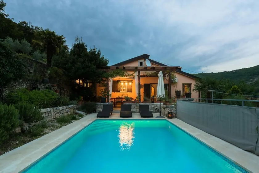 Charming Apartment in Rasa labin - Image 1
