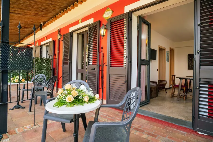 Ferienwohnung 'Garden Cottage I Dammusi - Arancio' mit Bergblick, Gemeinschaftspool und WLAN - Image 1