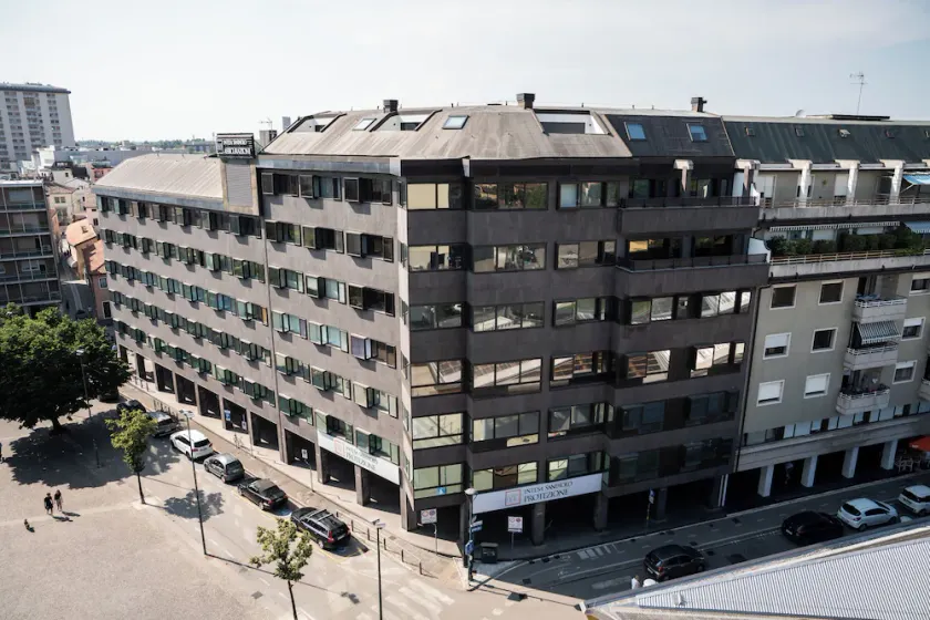 BASALTO Venice Mestre Apartments - Image 1